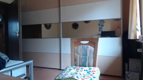 Snapshot of ach471 chatting on February 2025 09:00:02 AM ach471 online show from February 2025 09:00:02 AM