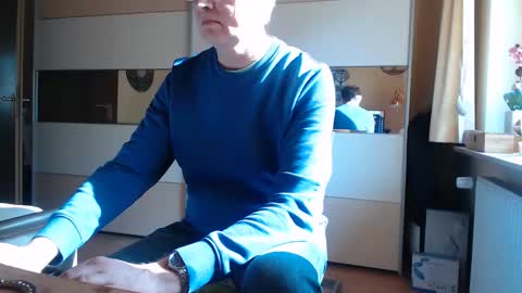 Snapshot of ach471 chatting on March 2025 12:23:02 PM ach471 online show from March 2025 12:23:02 PM