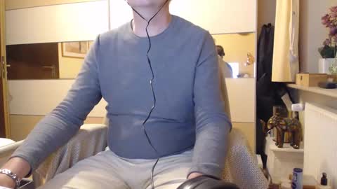 Snapshot of ach471 chatting on September 2025 07:15:02 PM ach471 online show from September 2025 07:15:02 PM