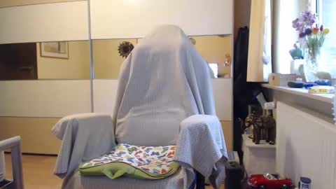 Snapshot of ach471 chatting on October 2025 08:13:01 AM ach471 online show from October 2025 08:13:01 AM