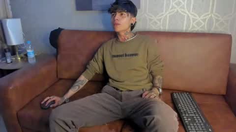 Acid Milo online show from December 2024 12:49:01 PM