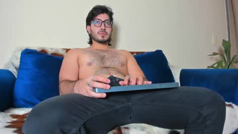 Snapshot of ackerman_eren_ chatting on January 2025 06:27:02 PM R. online show from January 2025 06:27:02 PM