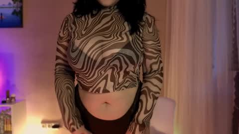 my inst   love inside 17 online show from December 2024 12:12:02 PM