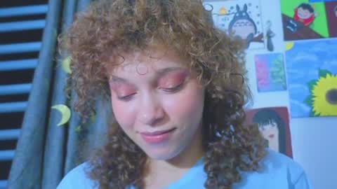 Snapshot of ada_gales_ chatting on May 2026 04:43:01 AM Isa online show from May 2026 04:43:01 AM