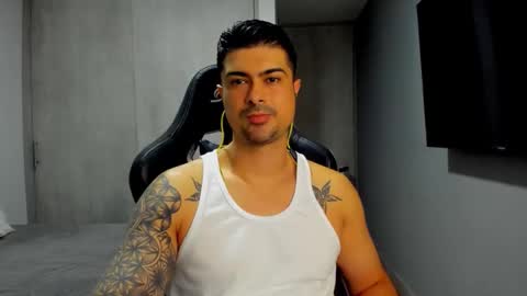 Snapshot of adam_clarke chatting on February 2026 01:24:02 AM adam clarke online show from February 2026 01:24:02 AM