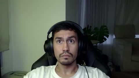 adam_evehotroom online show from October 2025 03:25:02 AM