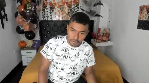 adam_morgan2 online show from November 2025 07:37:01 PM