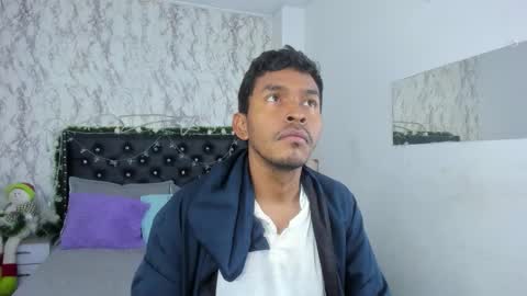 adam_morgan2 online show from December 2025 12:01:02 PM