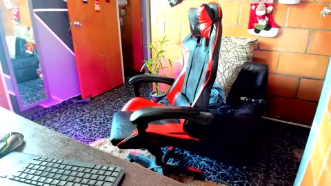 Adam Valencia online show from December 2024 03:04:01 PM