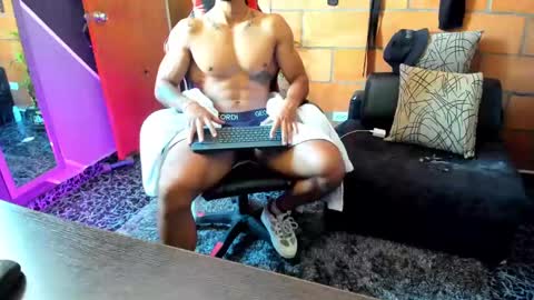 Adam Valencia online show from March 2025 03:24:01 PM