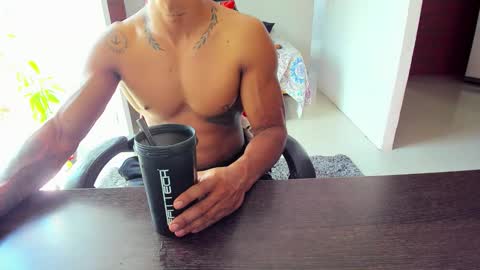 Adam Valencia online show from September 2025 06:11:02 PM