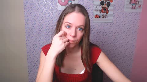 adamais_ online show from January 2025 10:33:02 AM