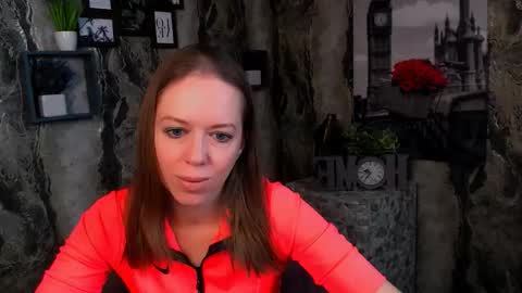 adamais_ online show from November 2025 05:30:02 AM