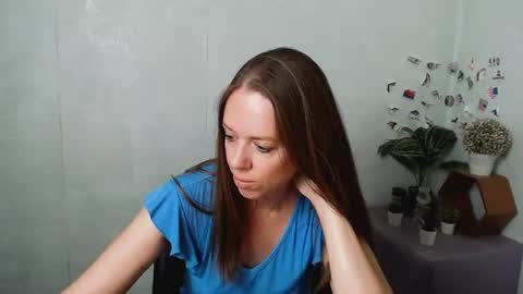 adamais_ online show from June 2026 09:14:01 AM