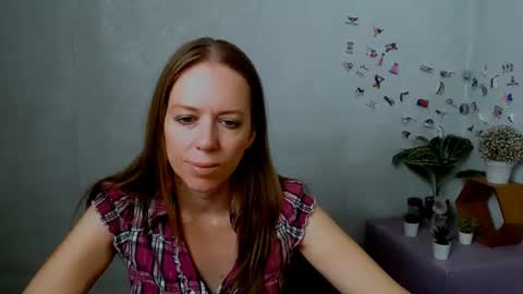 adamais_ online show from July 2026 04:41:01 AM