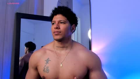 adambrocs1 online show from March 2026 07:04:02 PM