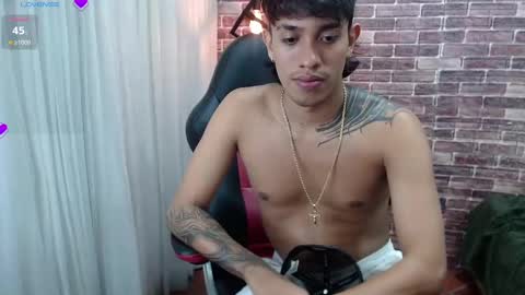 Snapshot of adamcoox chatting on February 2025 05:47:02 AM Adam online show from February 2025 05:47:02 AM