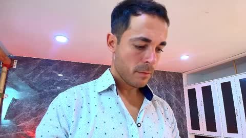 Im Adams Sanz online show from March 2026 07:02:02 PM