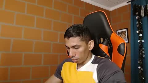 Adan Sin online show from January 2025 03:43:01 PM