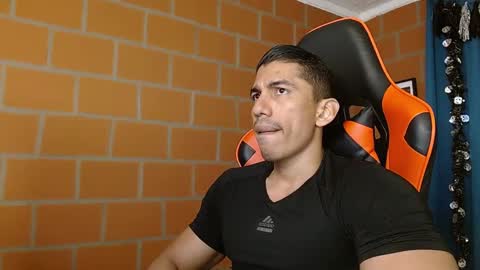 Adan Sin online show from January 2025 02:14:01 PM