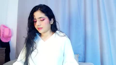  Adara Johnson  online show from November 2025 11:43:02 AM