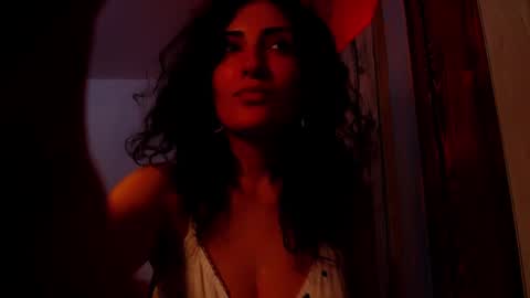 amy        online show from March 2025 02:05:02 PM