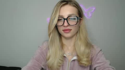Snapshot of addie_collins chatting on December 2024 01:11:01 PM Kristina online show from December 2024 01:11:01 PM