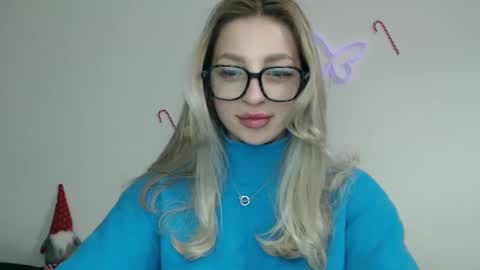 Snapshot of addie_collins chatting on December 2024 03:04:02 PM Kristina online show from December 2024 03:04:02 PM