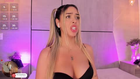 Snapshot of addison_baker chatting on January 2025 11:13:01 PM A D D I S O N  online show from January 2025 11:13:01 PM