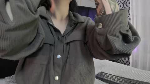 Ade  online show from November 2025 07:40:02 PM