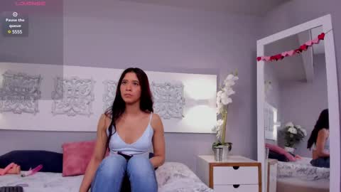 Adela Worsth online show from February 2025 06:52:02 PM