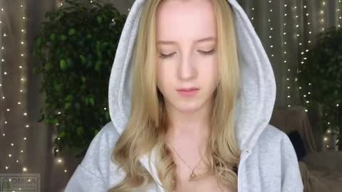 Adele online show from February 2025 12:30:01 AM