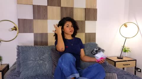 Andrea online show from January 2025 06:28:01 PM