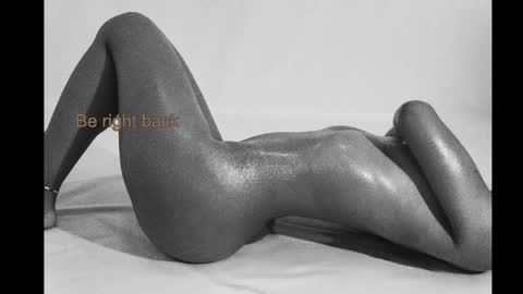 Andrea online show from September 2025 01:00:01 PM