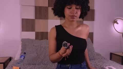 Andrea online show from September 2025 01:13:01 PM