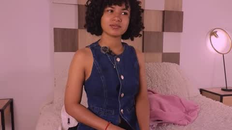 Andrea online show from September 2025 01:26:02 PM