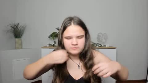 adelecruzz online show from January 2025 04:12:01 PM