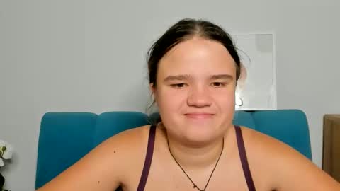 adelecruzz online show from October 2025 12:23:02 PM