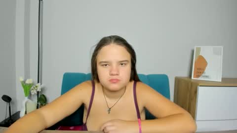 adelecruzz online show from October 2025 07:18:01 AM