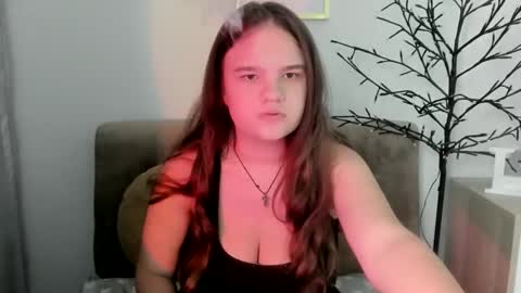 adelecruzz online show from June 2026 11:38:01 AM