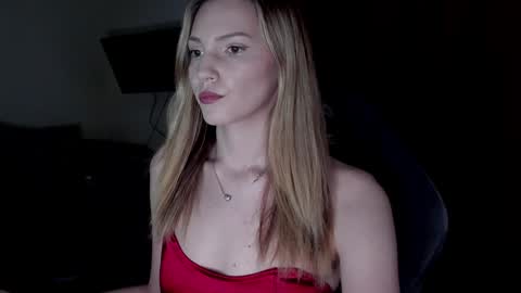 Snapshot of adeleshinem chatting on December 2024 06:17:02 AM Adele Shine online show from December 2024 06:17:02 AM