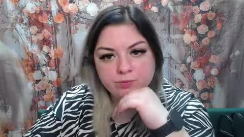 Snapshot of adelinamaster chatting on May 2026 05:07:01 PM AdelinaMaster online show from May 2026 05:07:01 PM