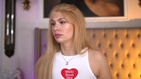 Snapshot of adelineking chatting on January 2025 03:02:02 AM Ade online show from January 2025 03:02:02 AM