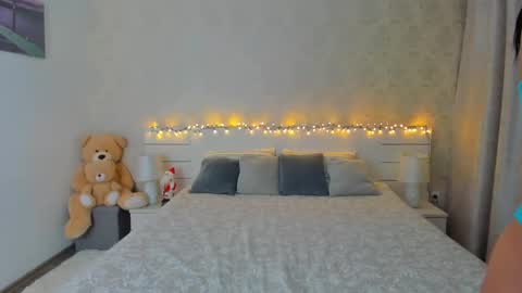 Snapshot of adellegirl chatting on December 2024 03:22:02 PM adellegirl online show from December 2024 03:22:02 PM