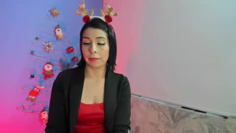 Snapshot of adellelennox_cg chatting on December 2024 11:18:01 AM Adelle online show from December 2024 11:18:01 AM