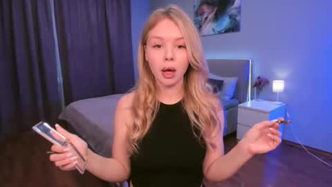 Snapshot of adelllovely chatting on September 2025 11:43:02 AM adelllovely online show from September 2025 11:43:02 AM