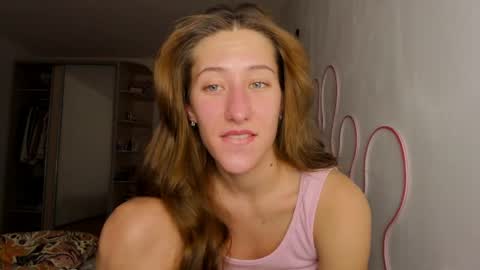 Snapshot of adellqueen chatting on April 2026 09:46:01 PM Adell online show from April 2026 09:46:01 PM