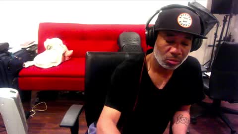 adick_ting online show from December 2024 02:33:02 AM