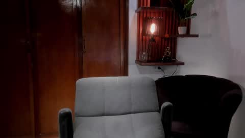 Snapshot of adonis_dlh chatting on December 2024 03:18:02 AM Adonis online show from December 2024 03:18:02 AM