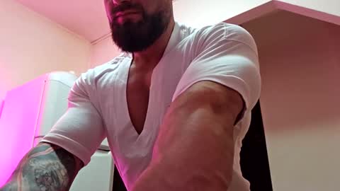 Adonis online show from November 2025 10:49:01 AM